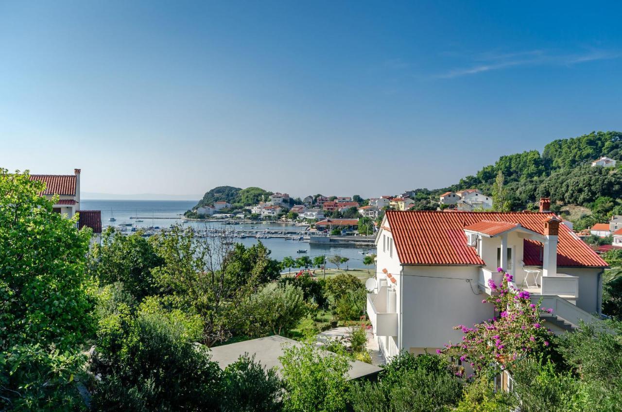 Apartments Zorka Кампор Экстерьер фото