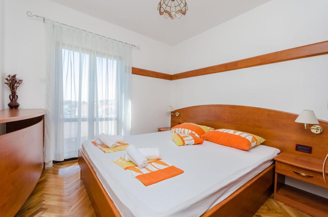 Apartments Zorka Кампор Экстерьер фото