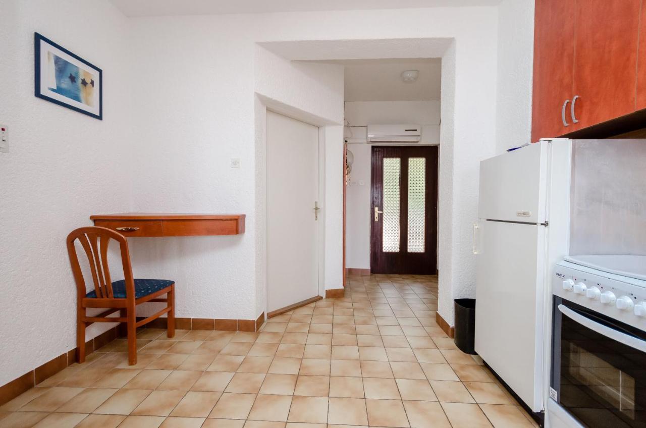 Apartments Zorka Кампор Экстерьер фото
