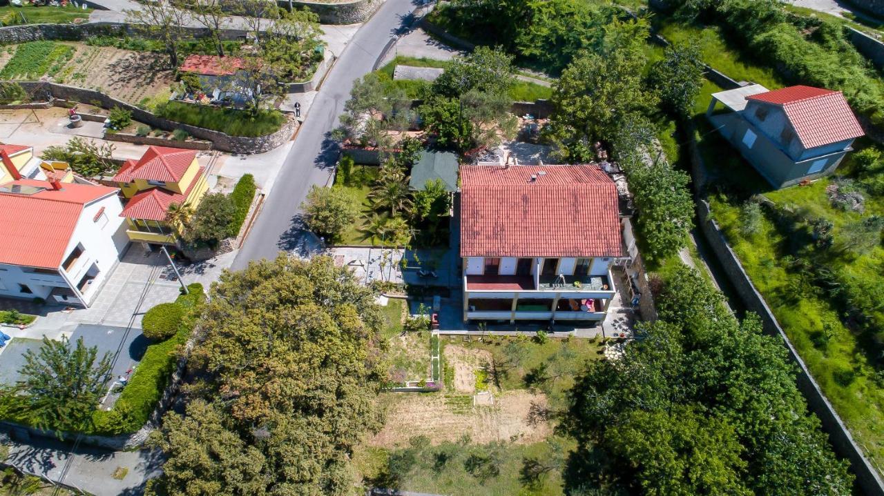 Apartments Zorka Кампор Экстерьер фото