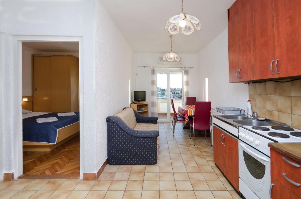 Apartments Zorka Кампор Экстерьер фото